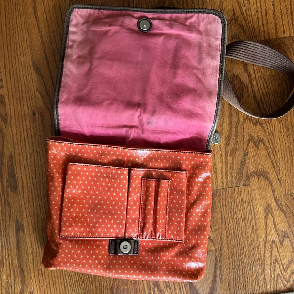 Fossil All Weather Crossbody With Matching Wallet… - image 2